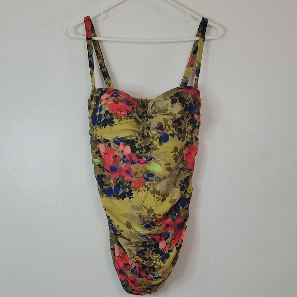 NWOT Nicole Miller Floral One-Piece Swimsuit Size Large